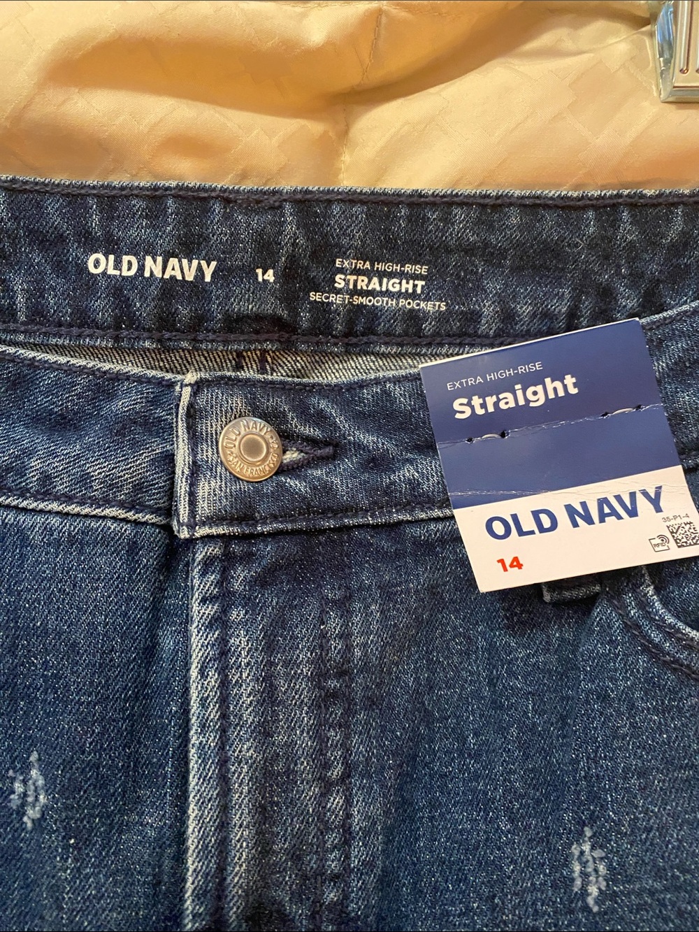 Old Navy Extra High-Rise Straight Leg Jeans in Dark Blue
